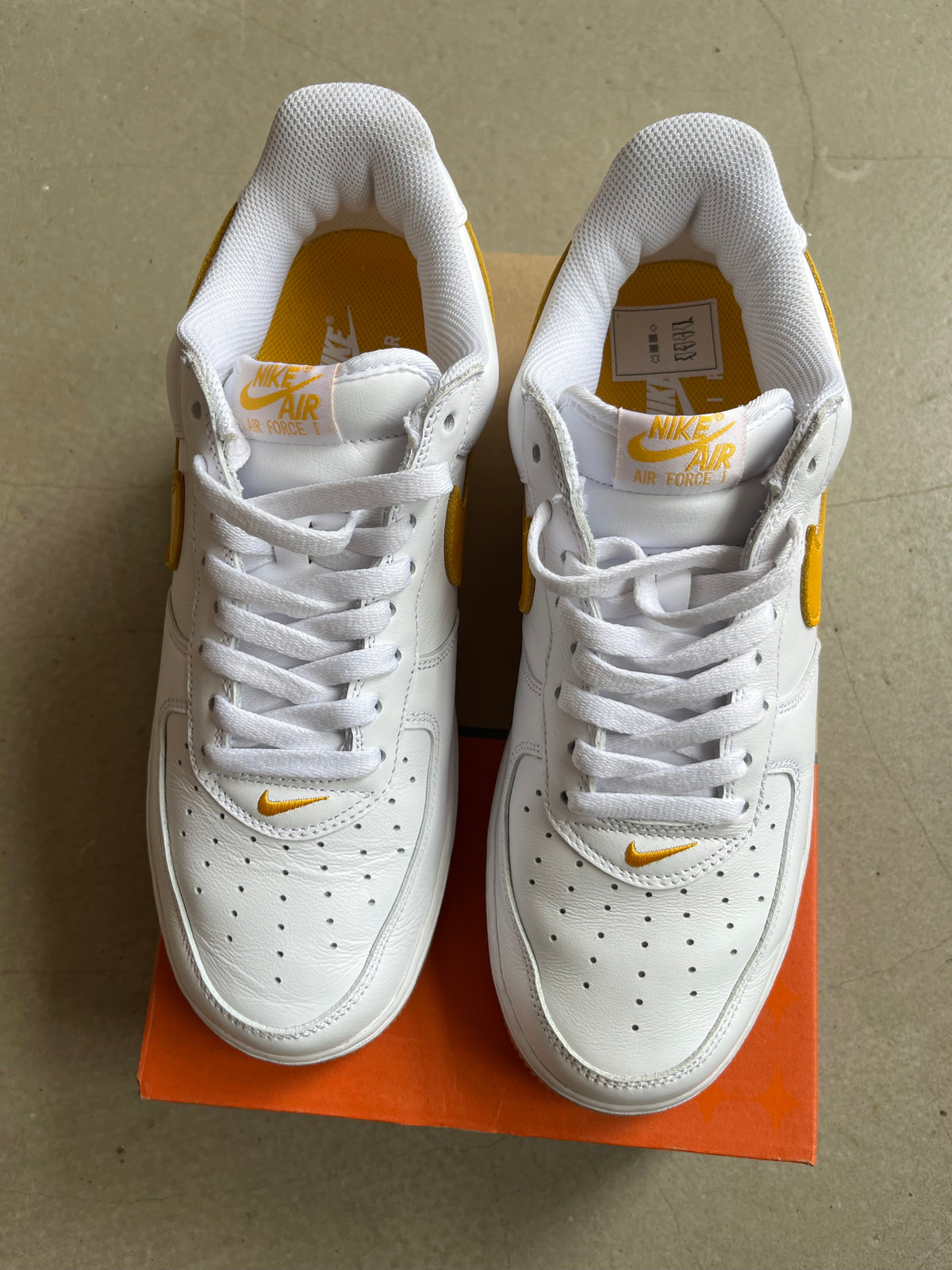 Nike Air Force 1 Low Retro QS Size US 11 EU 45 White Yellow
