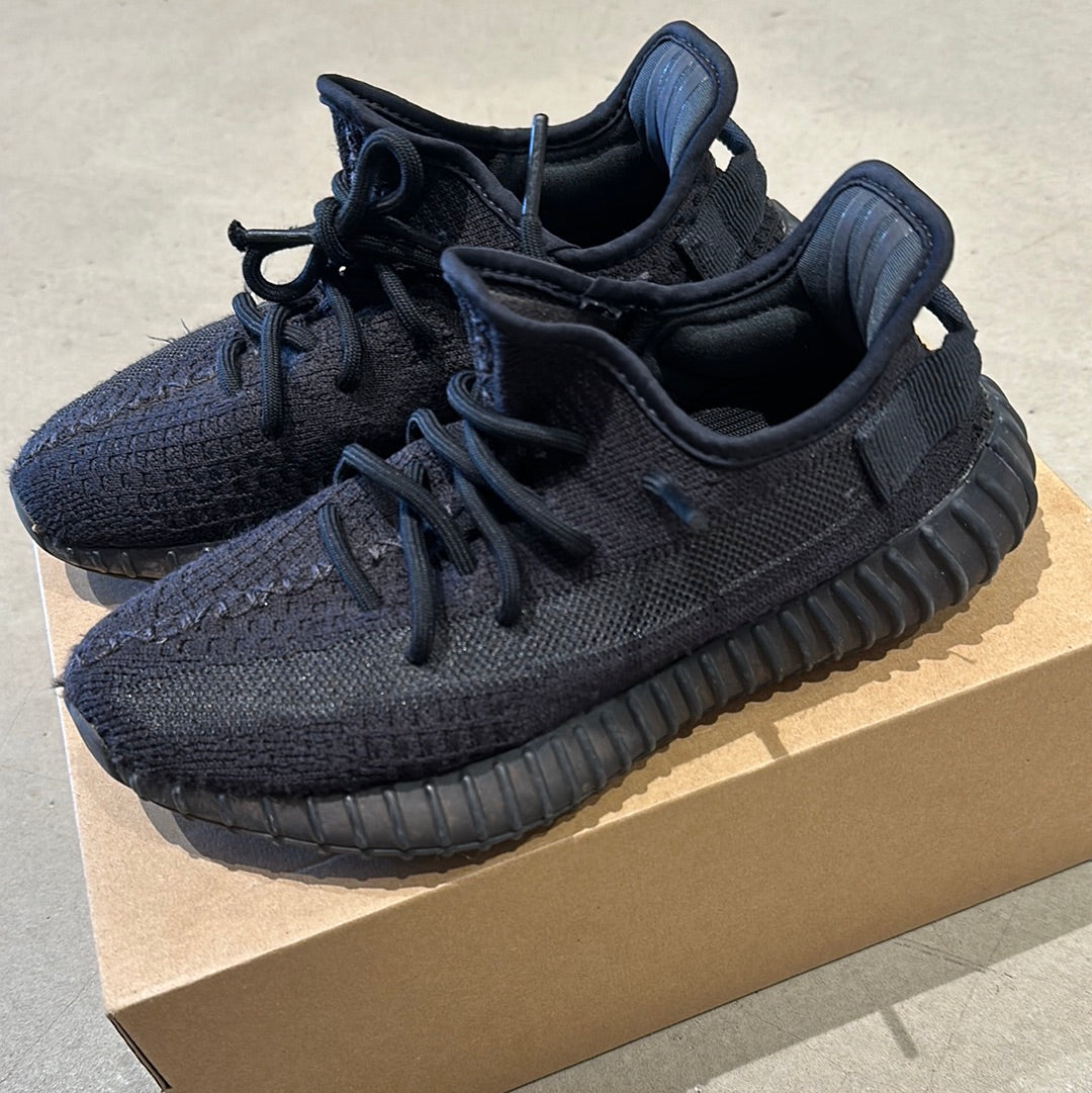 Adidas Yeezy Boost 350 V2 Black 37 1/3