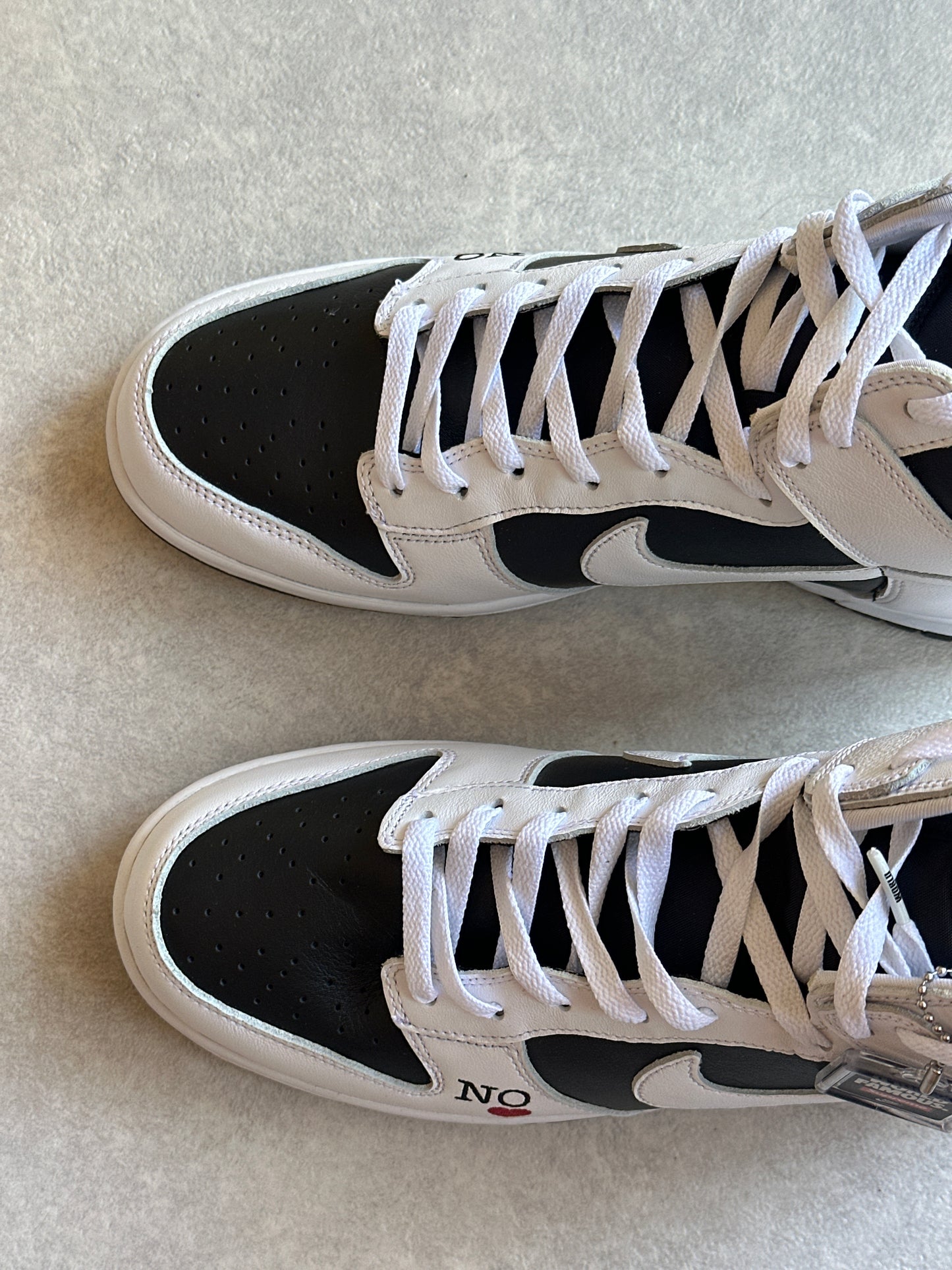 Nike x Supreme Dunk High SB By Any Means 46 Black / White
