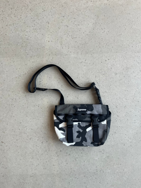 Supreme Mini Canvas Messenger Bag Snow Camo