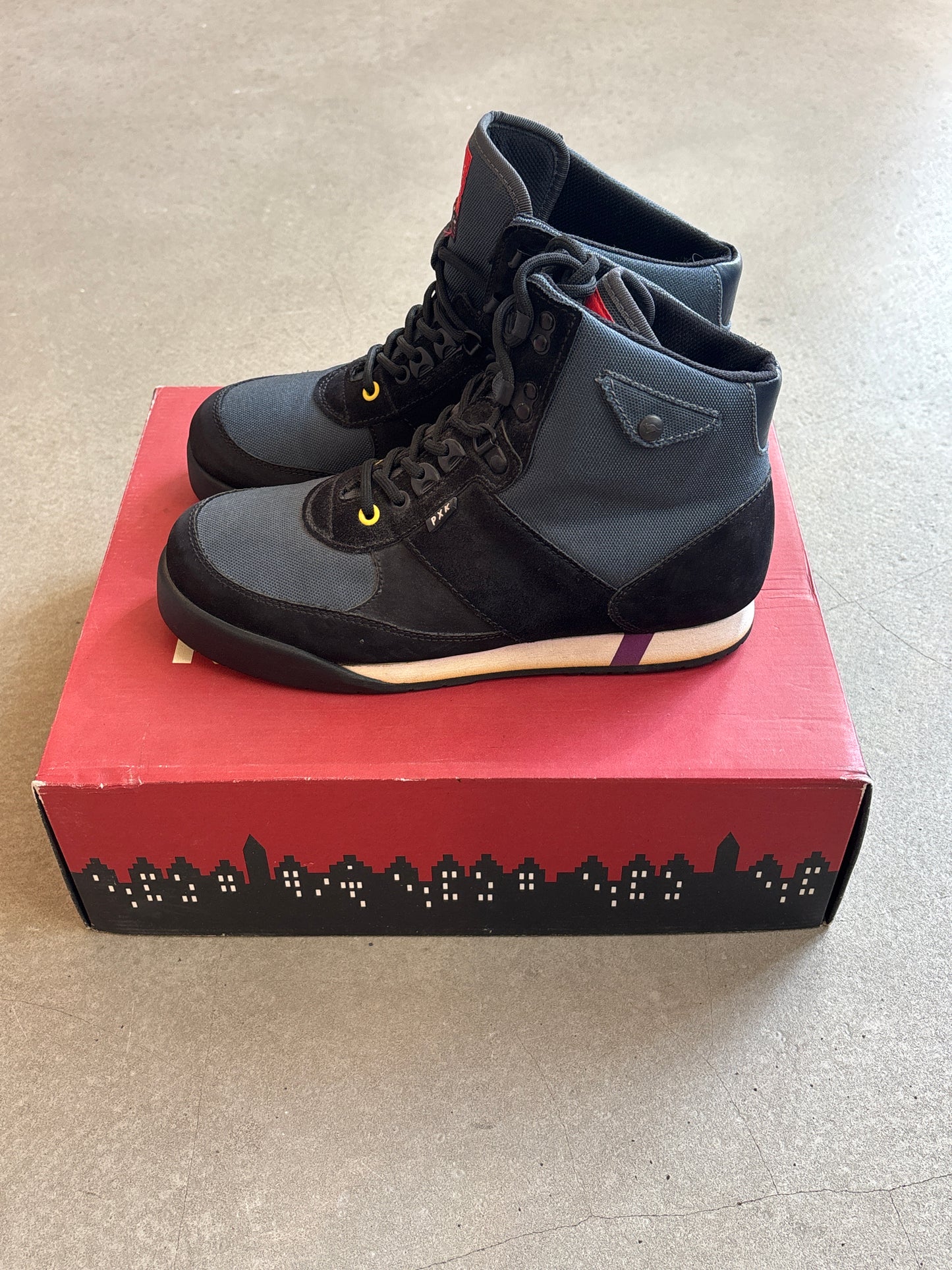 Kangaroos X Patta Blue EU 43