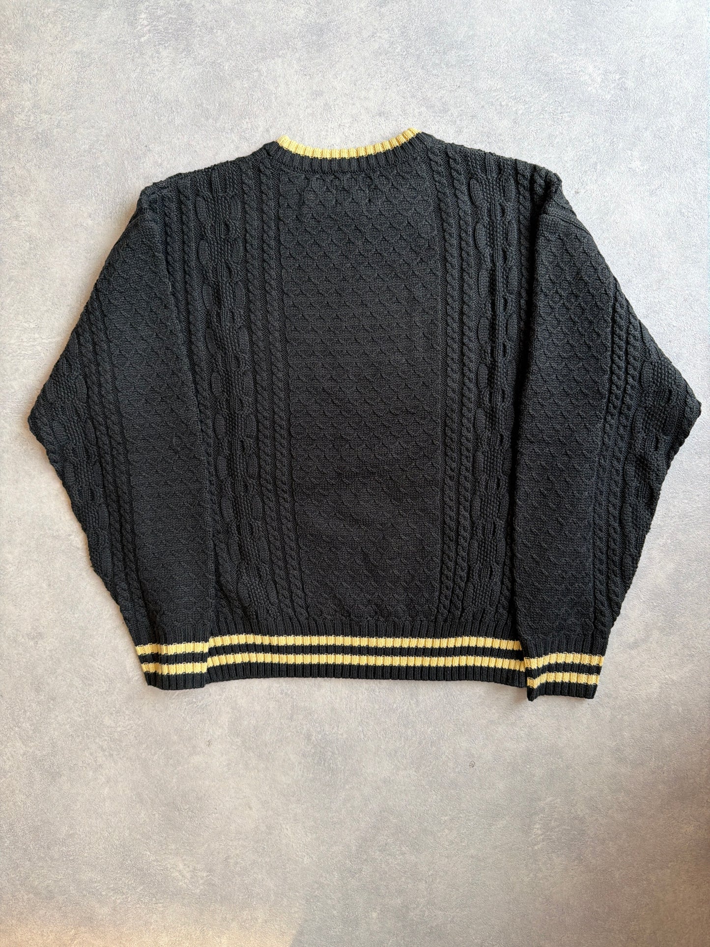 Patta Knitted Crewneck 'Team Patta Loves to be yout best friend' Medium