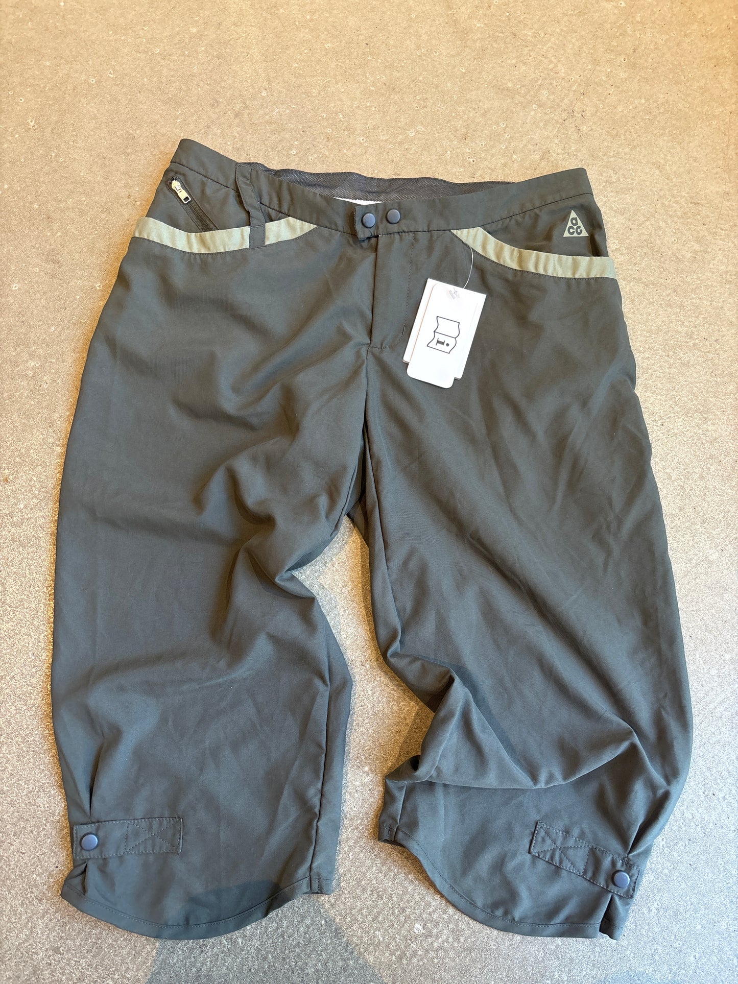 ACG 3/4 Pants Army Green 38