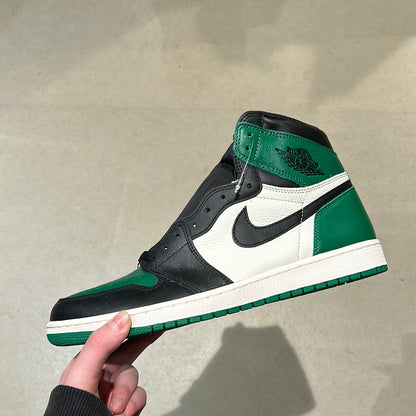 Jordan 1 Retro High OG Pine Green 555088-302 size 47,5