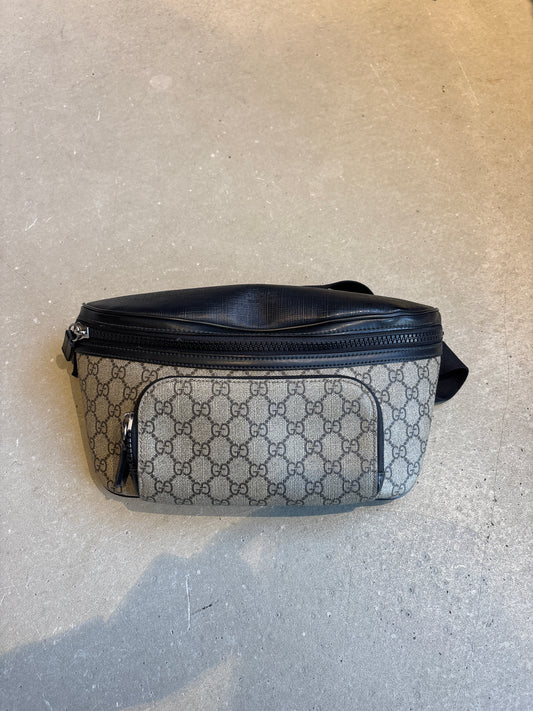 Gucci GG Supreme Monogram Belt Bag
