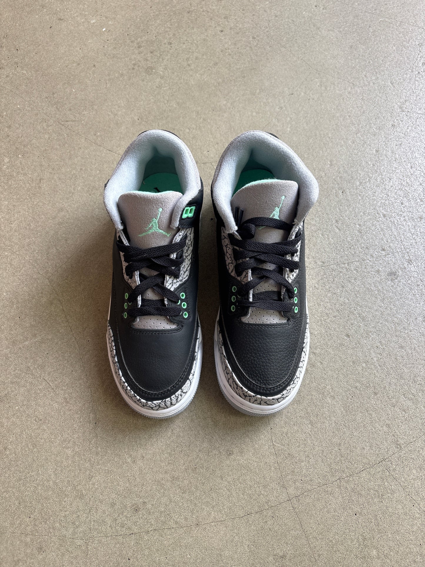 Jordan 3 Green Glow