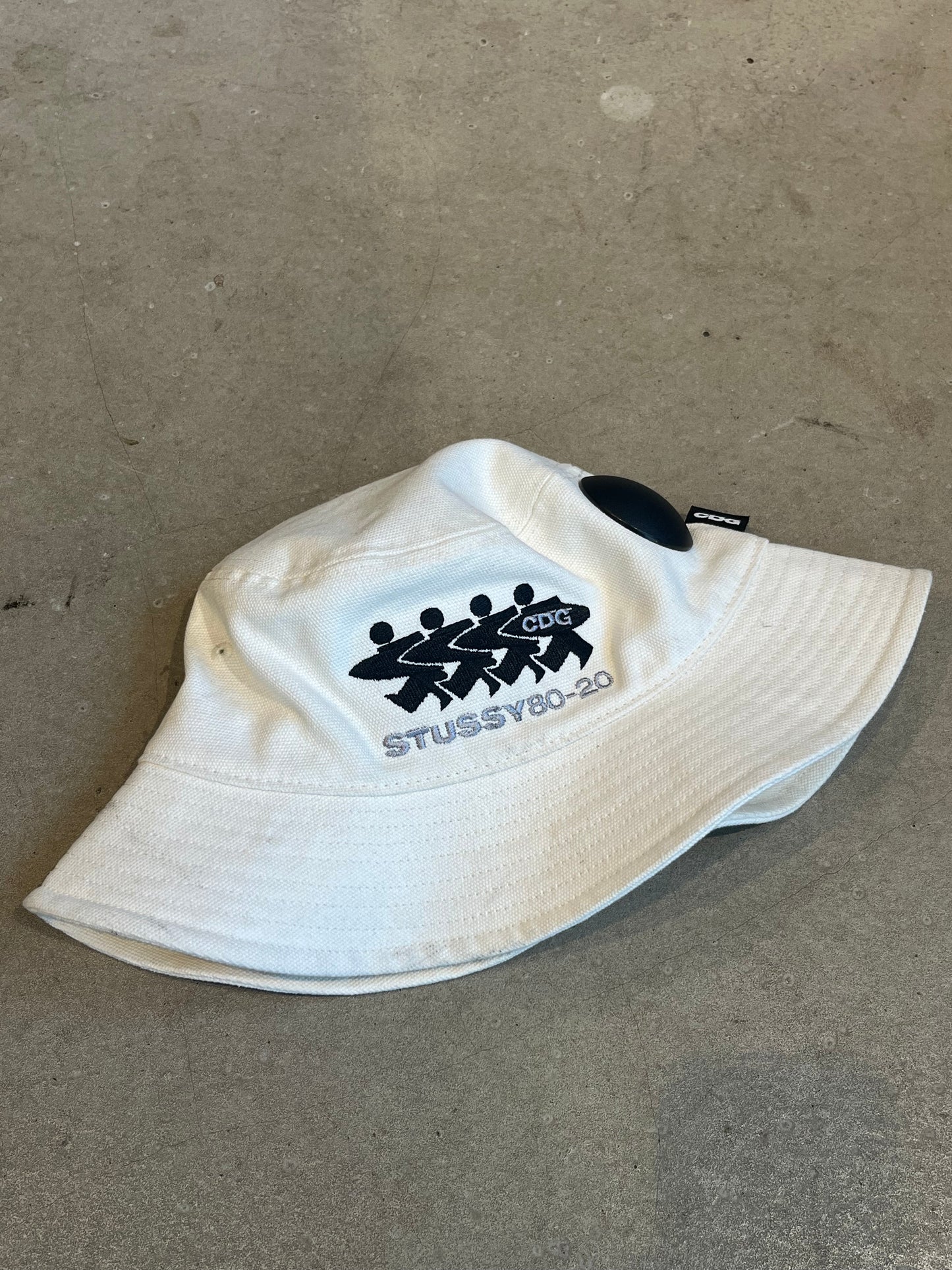 Comme des Garcons × Stussy Bucket Hat White L/XL