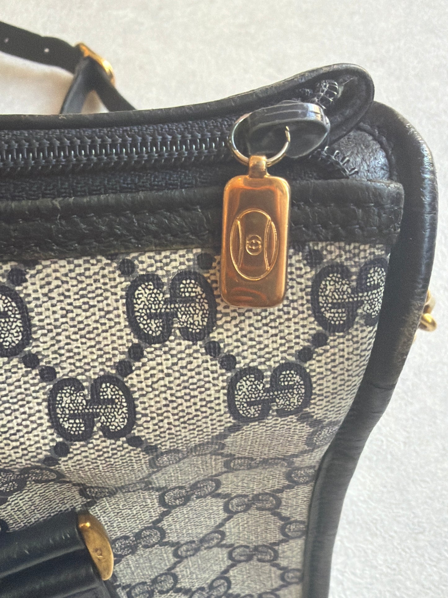 Gucci GG Supreme Sherry Line Hand Bag
