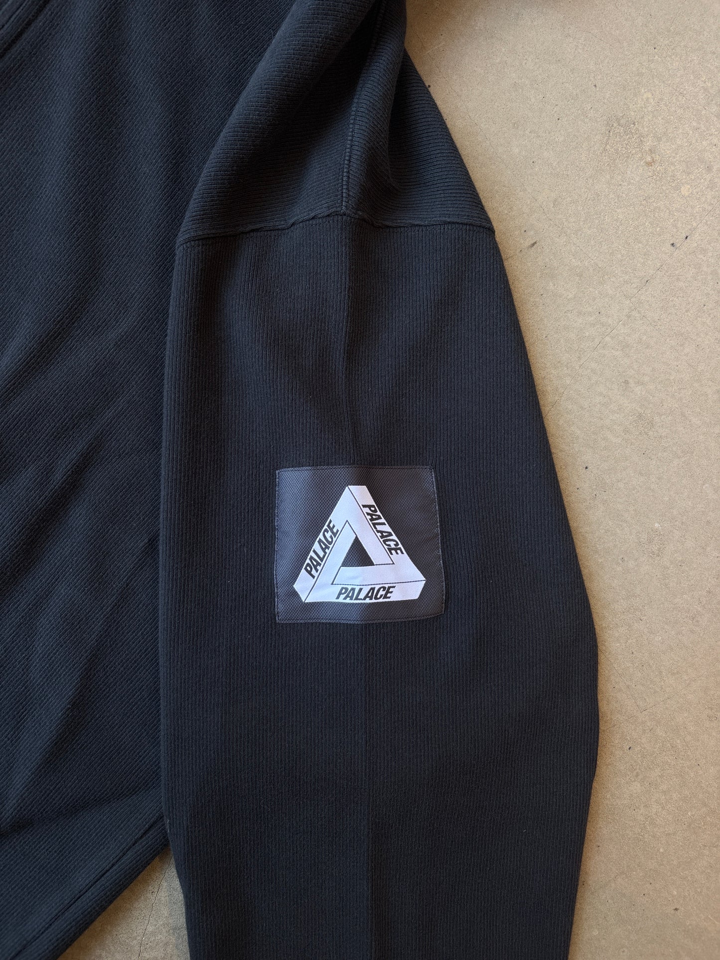 Palace Rib Hood Black XL