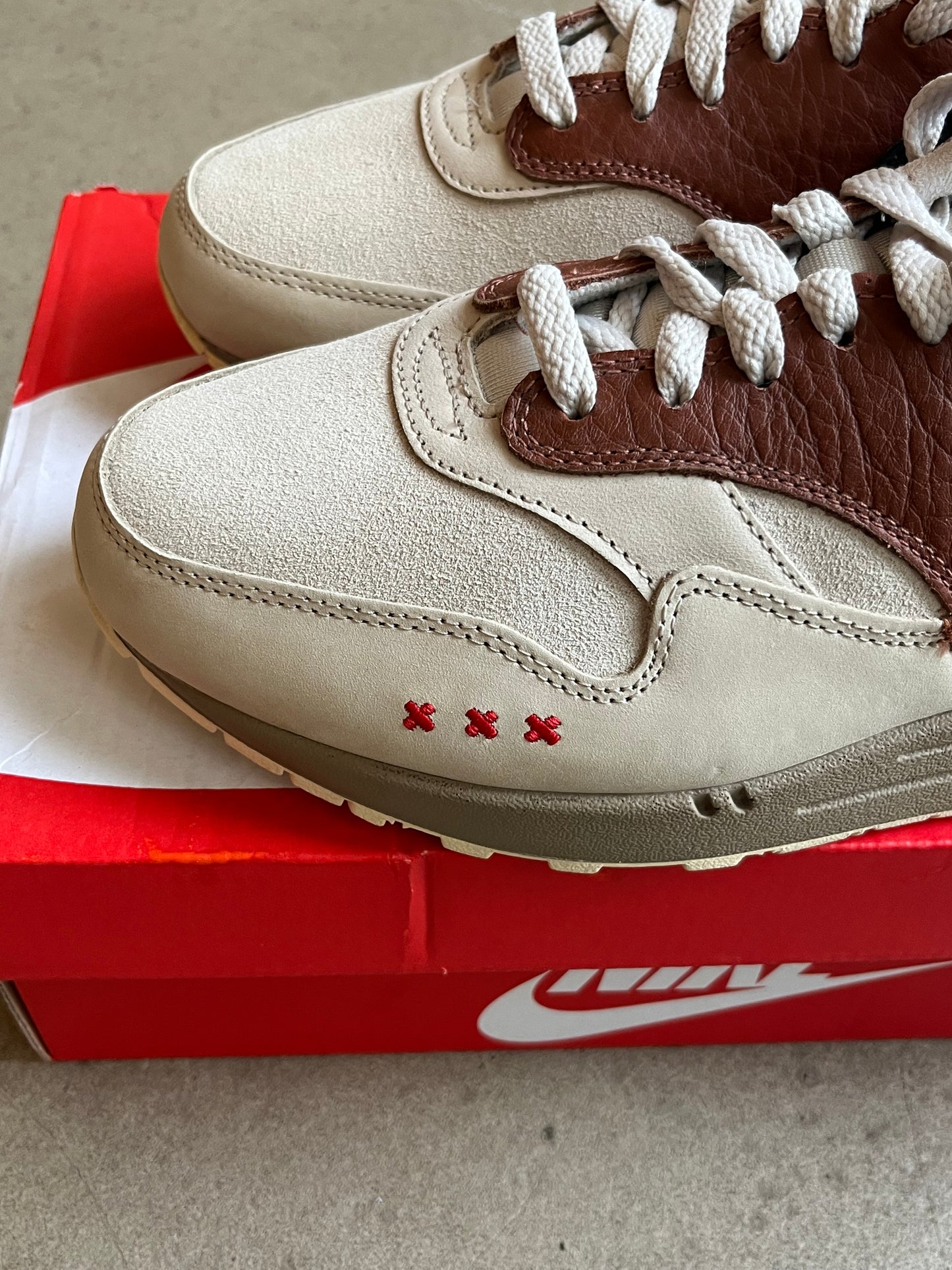 Nike Air Max 1 Beige Amsterdam 42