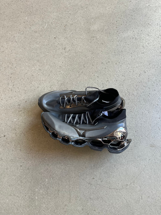 Mizuno Wave Prophecy Hajime Sorayama Black 45