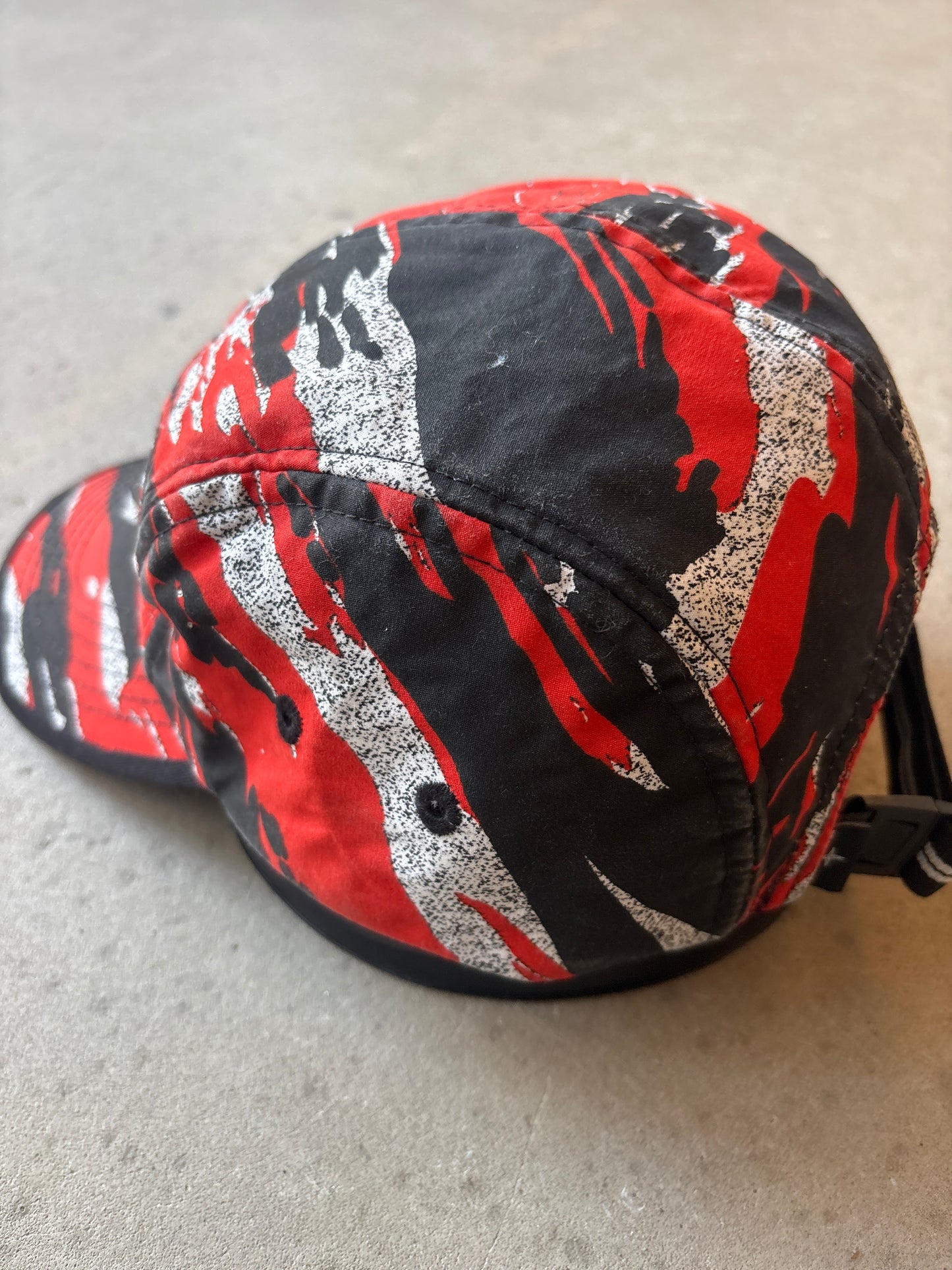 stone island 5 panel red camo