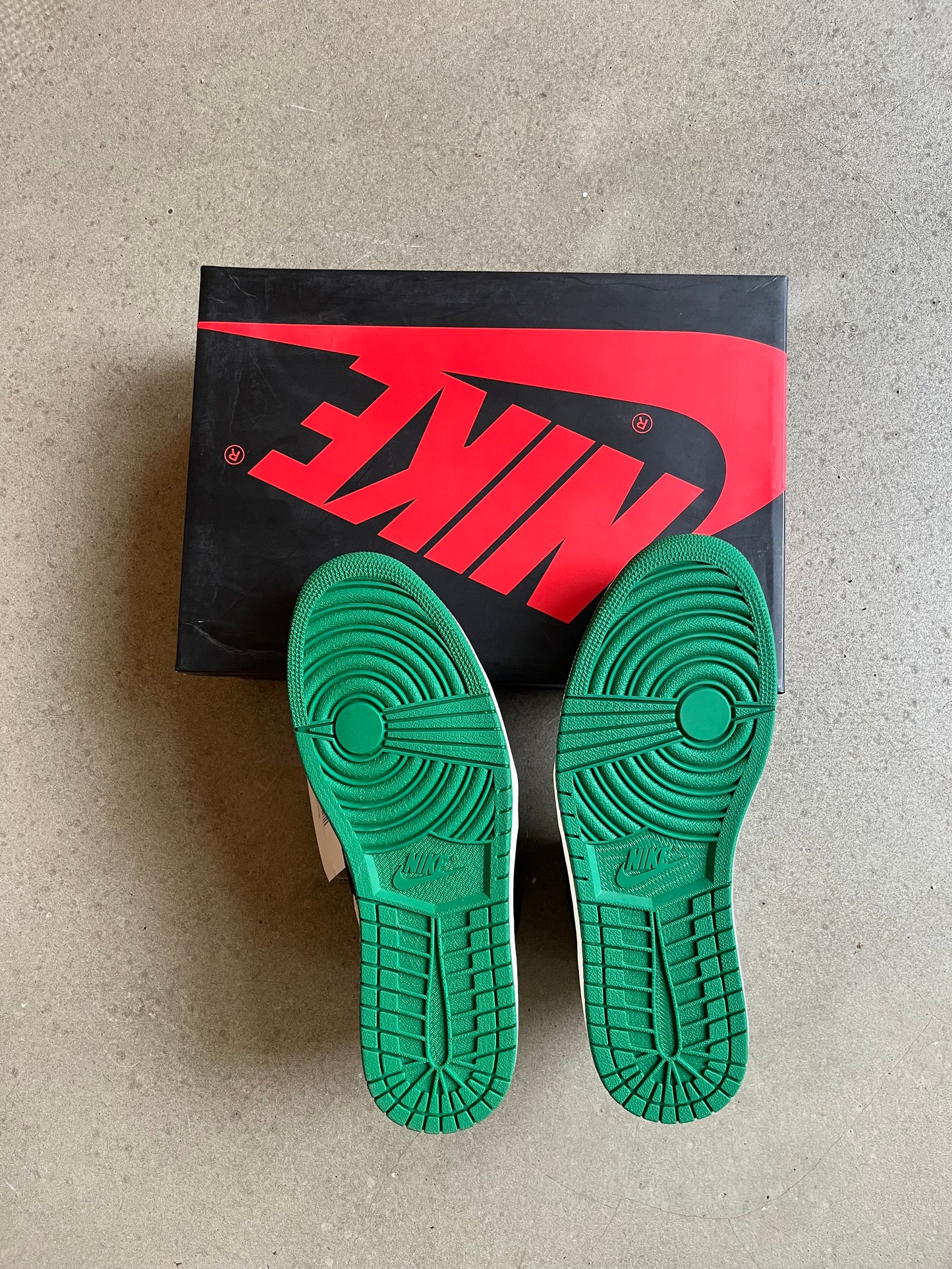 Jordan 1 Retro High OG Pine Green EU 47.5