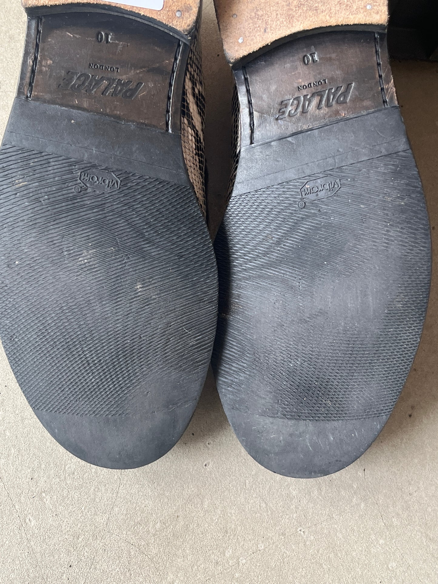 Palace Loafer Mid Grey Snake Print 44
