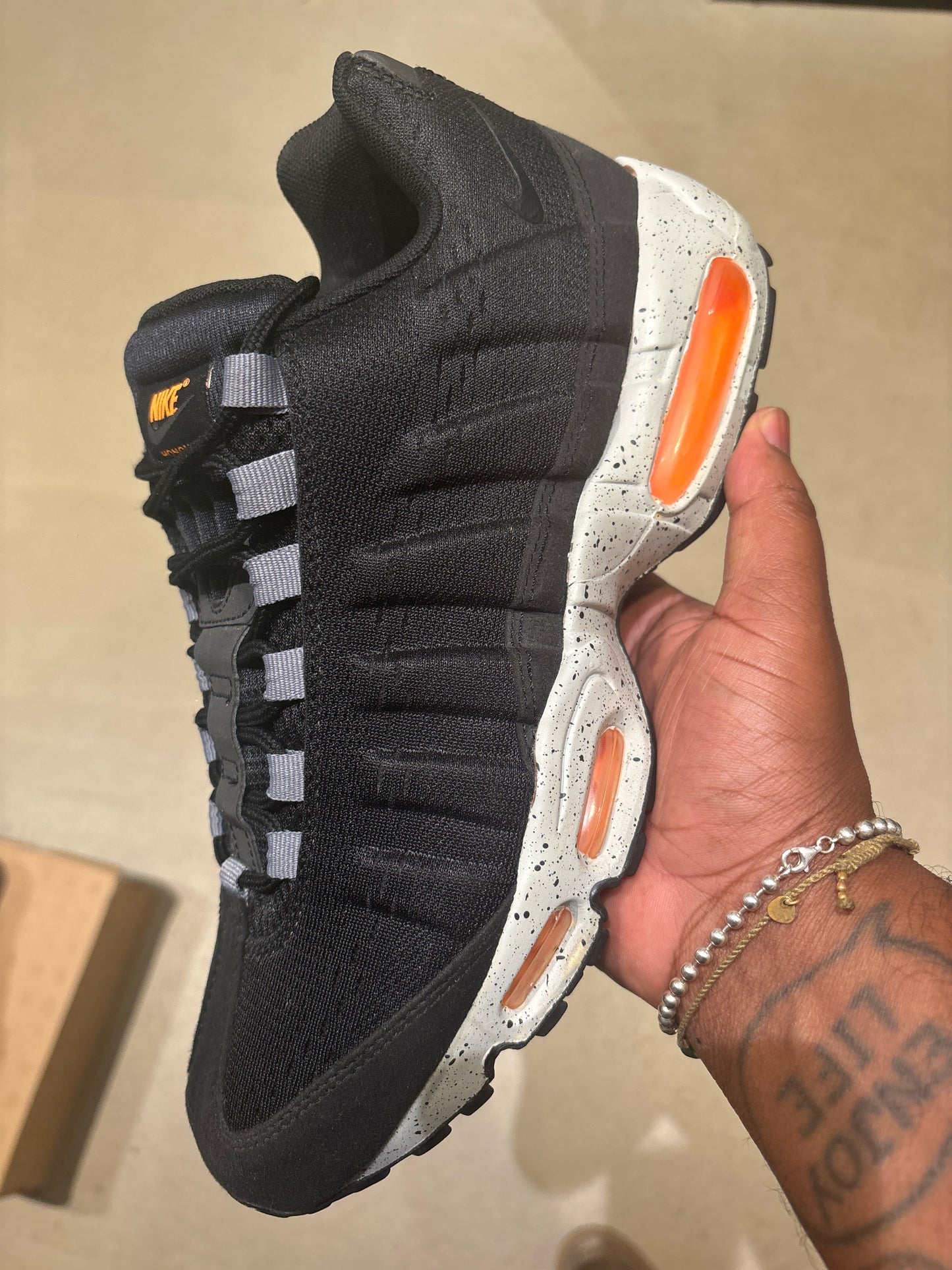 Nike Air Max 95 EM Honolulu Black 43