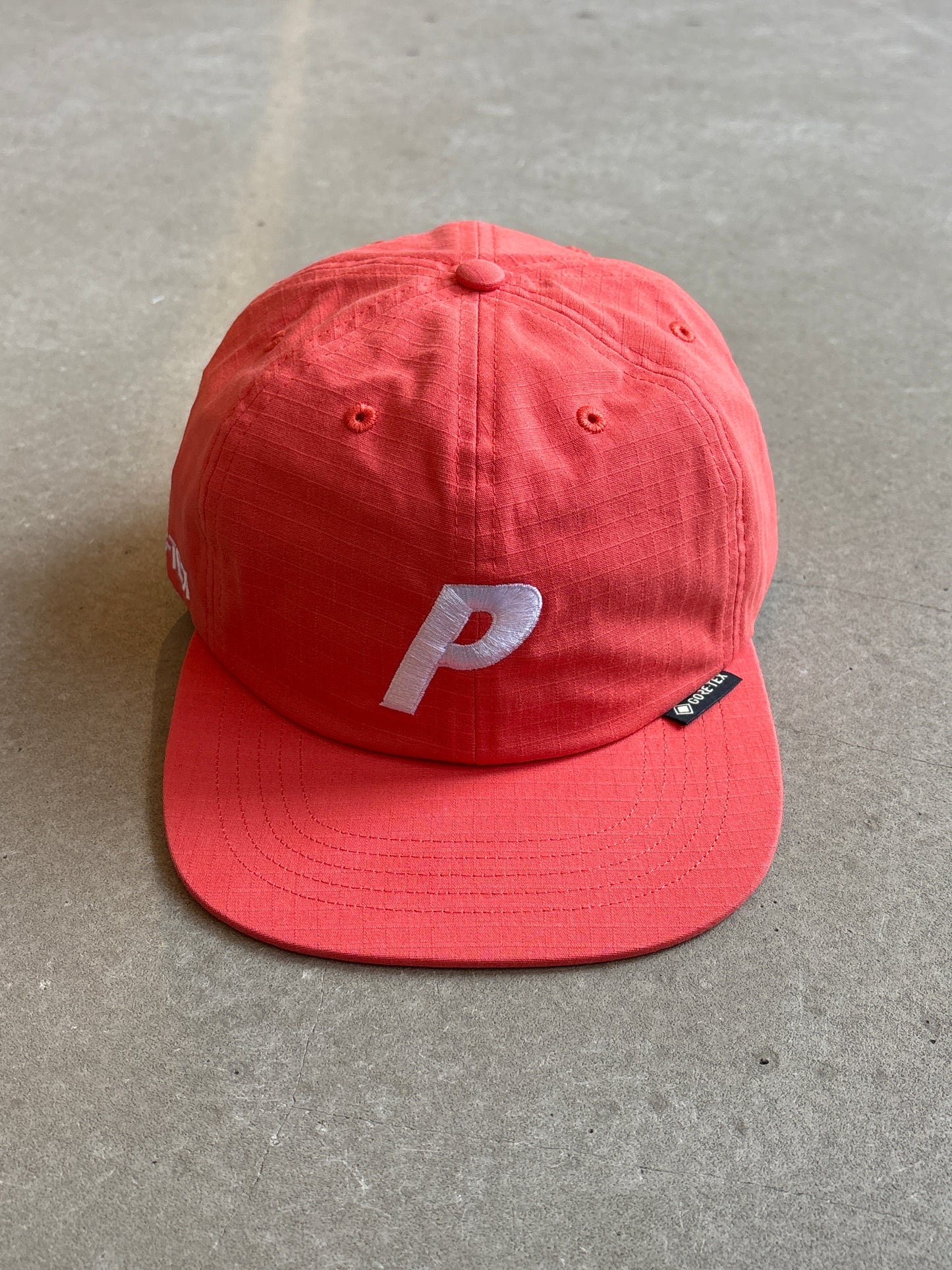 RS Gore-Tex Pal Hat Pink