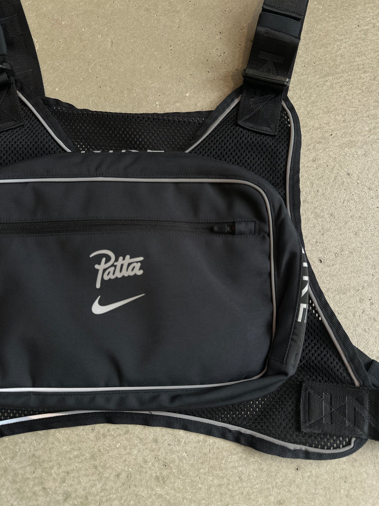 Nike X Patta running team RIG Bag