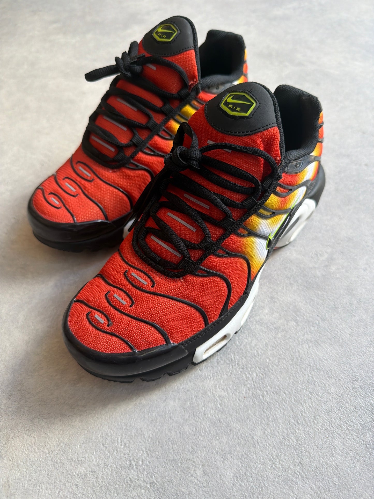 Nike Air Max Plus Sunset Size 42