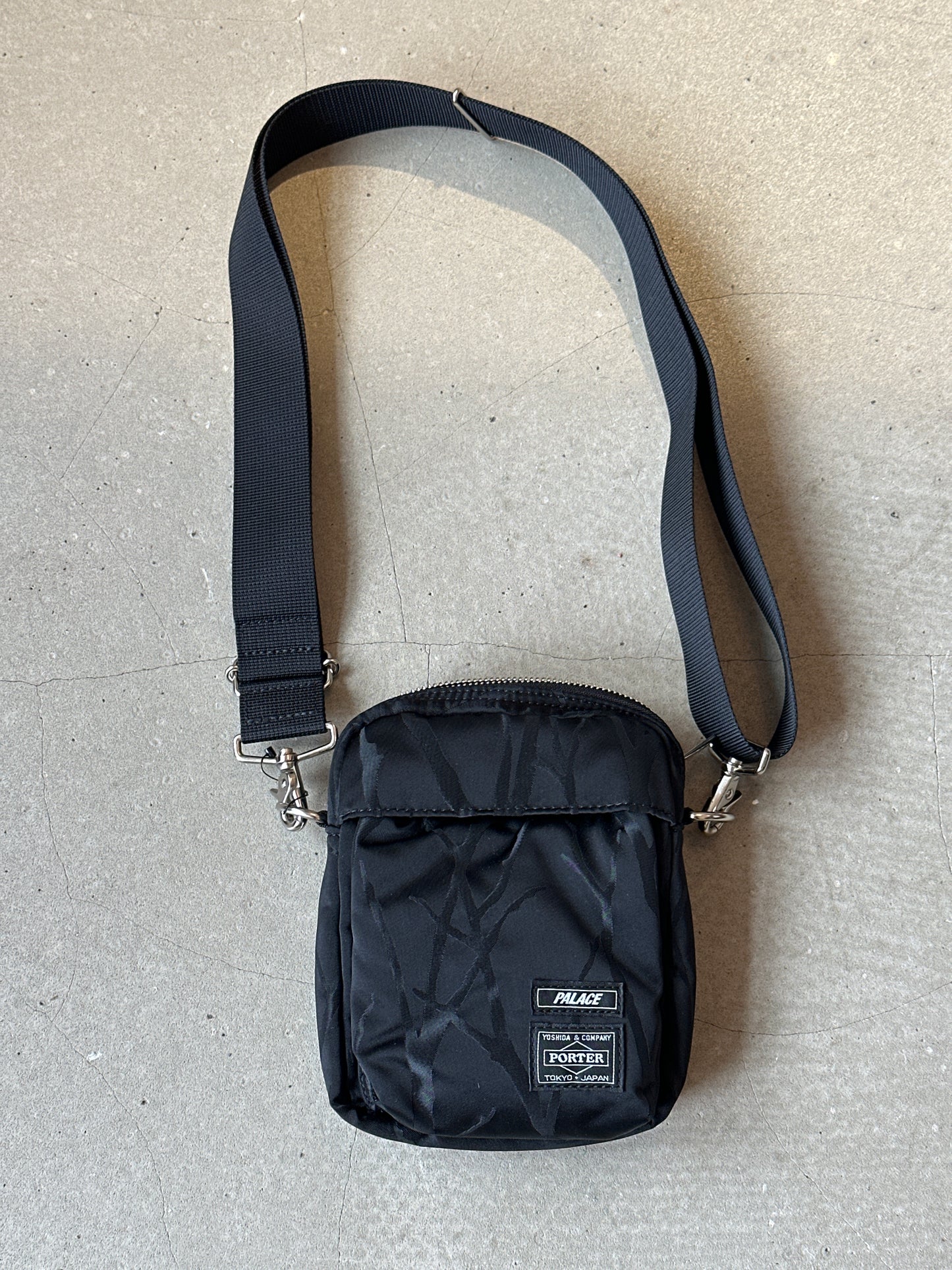 Palace Porter Vertical Shoulder Bag Black / Jacquard