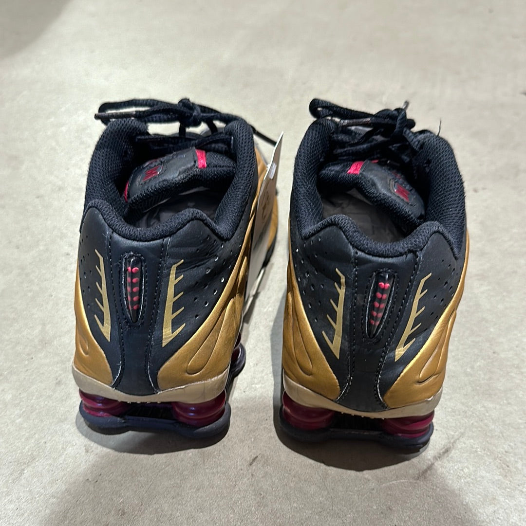 Nike Shox R4 Gold Black EU 39