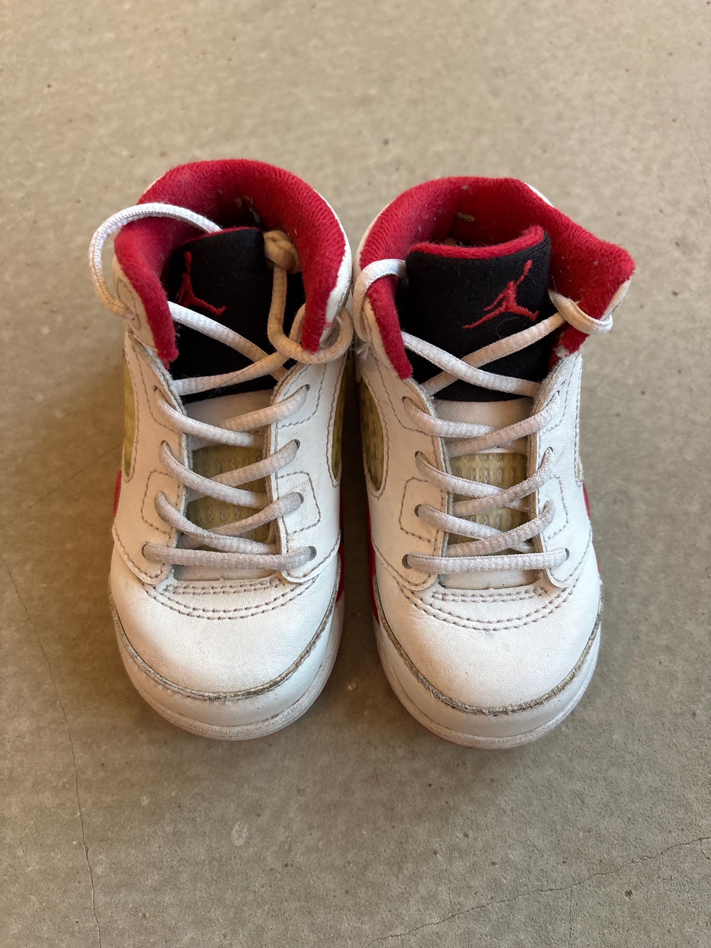 Nike Air Jordan 5 Retro (2013) EU 22