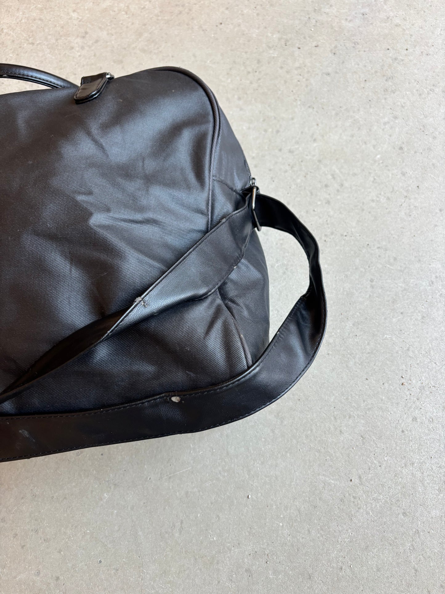 Diesel Parfums Waxed Duffel Bag Black