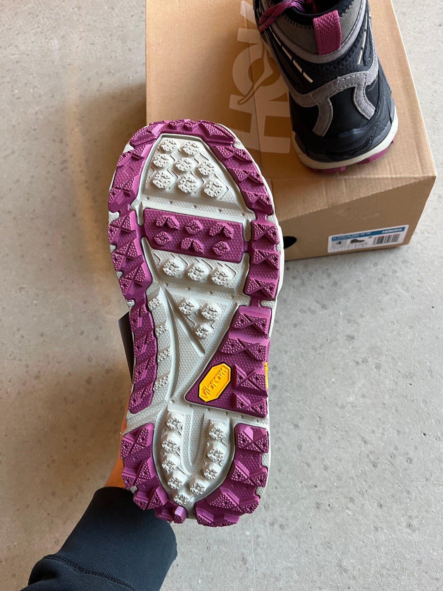 Hoka U Tor Ultra Hi Top Grey 36