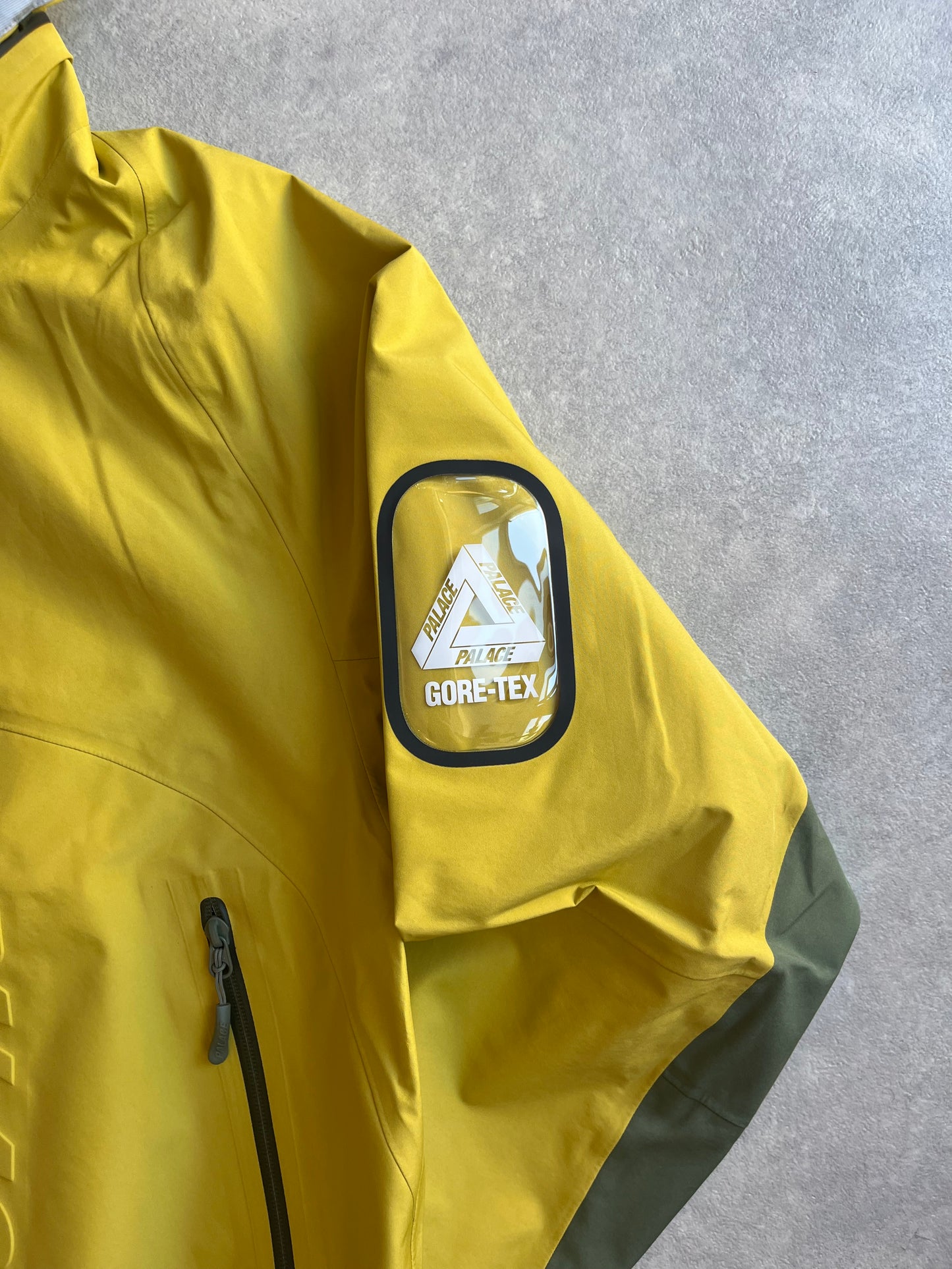 The Palace GORE-TEX 3L M-TEK Jacket M
