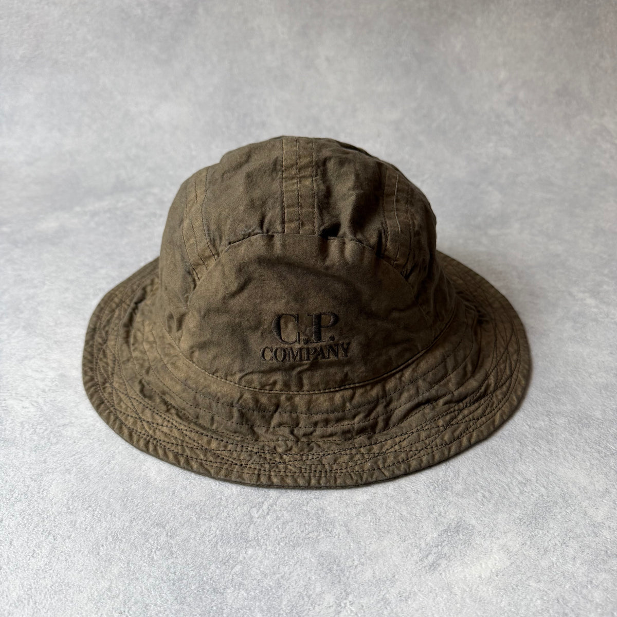 C.P Bucket hat Olive / Brown Size L