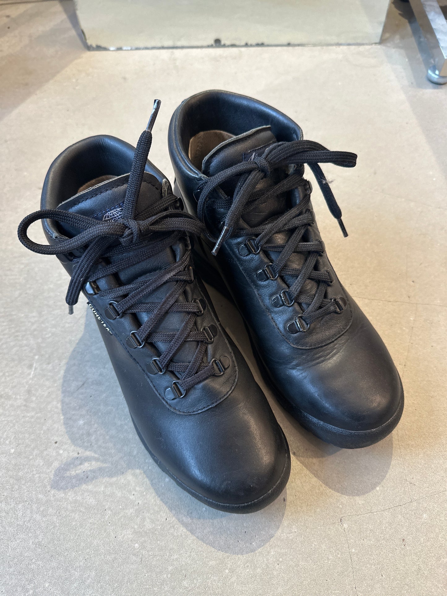 Vasque Boots Gore-Tex Size 42.5