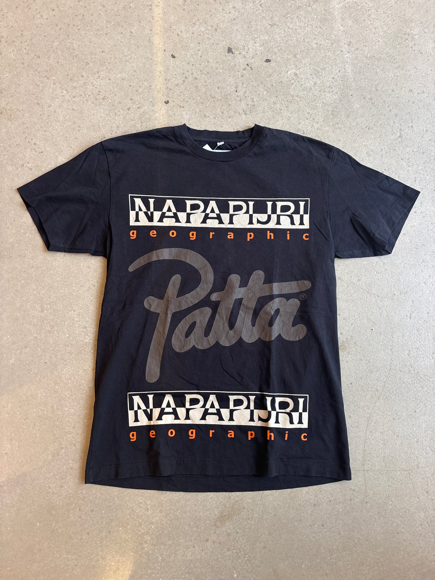 Patta x Napapijri Geographic Tee Black L