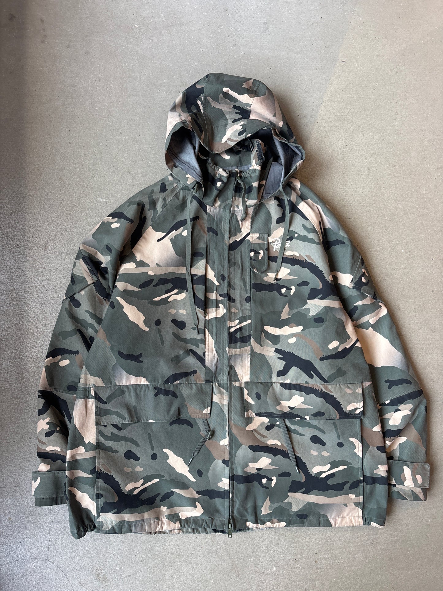 Patta Camo Rain Jacket L