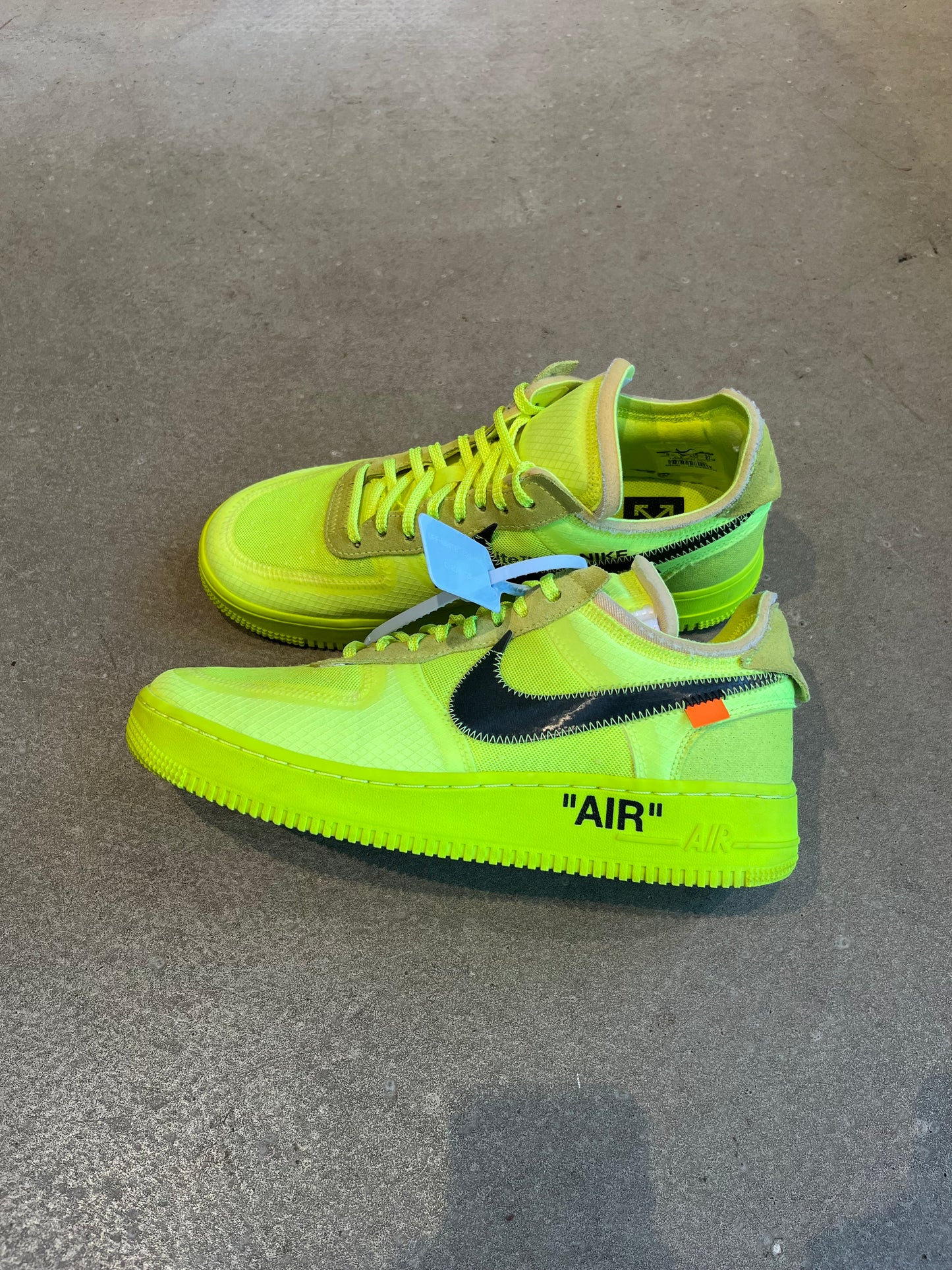 Nike Air Force 1 Low Off-White Volt EU 42.5