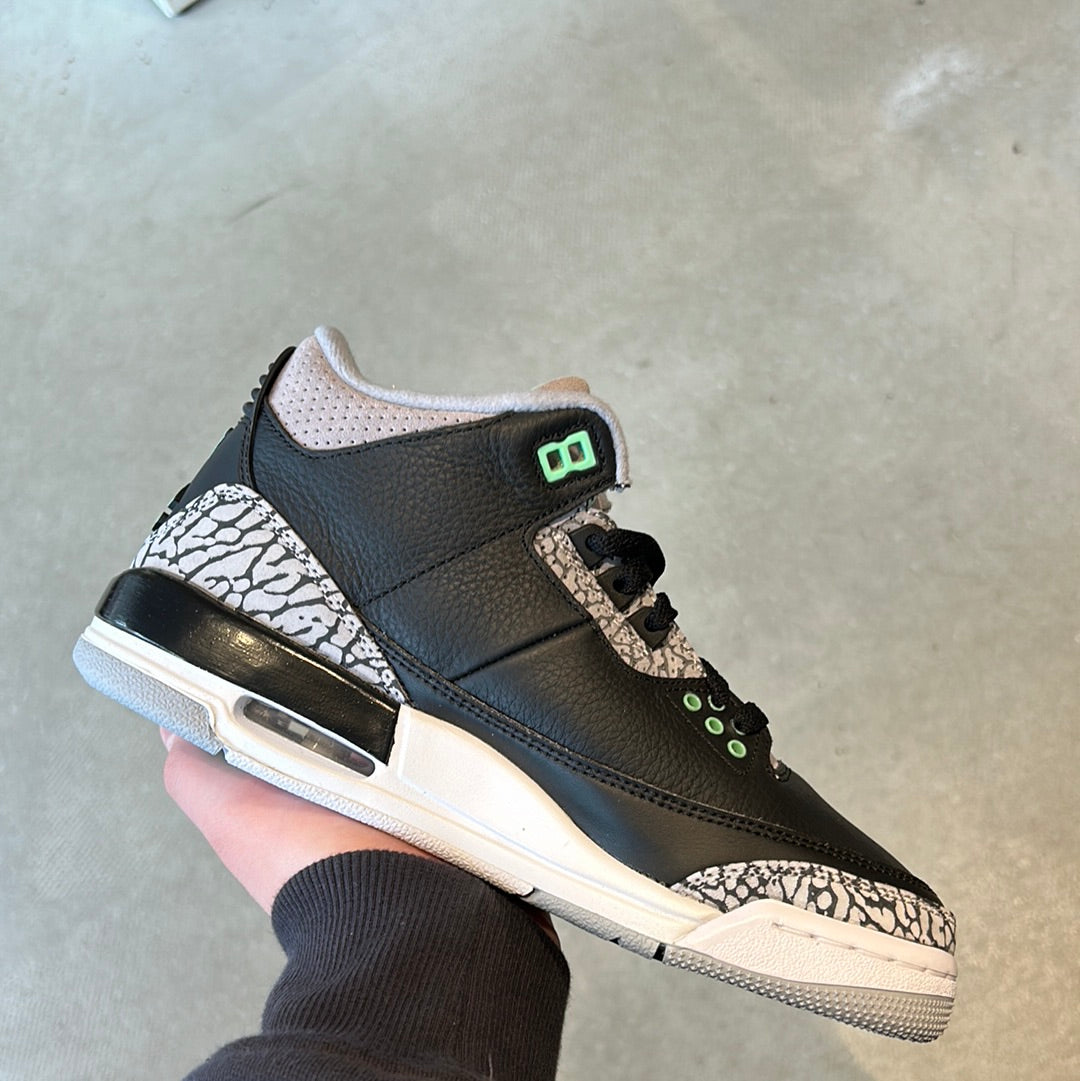 Jordan 3 Green Glow