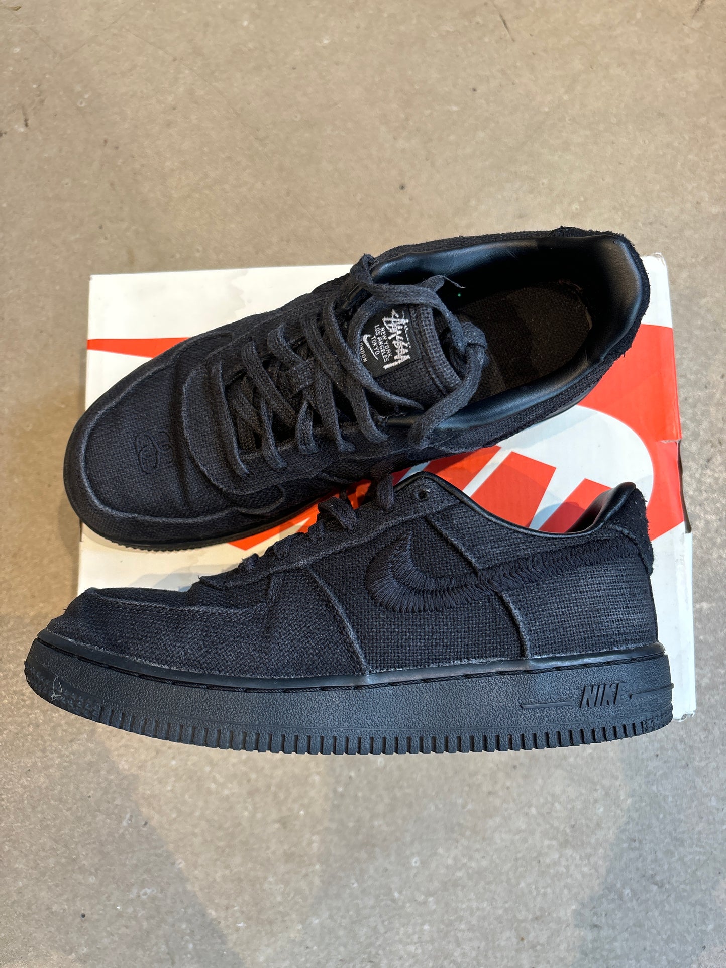 Nike x Stüssy Air Force 1 Black EU 35