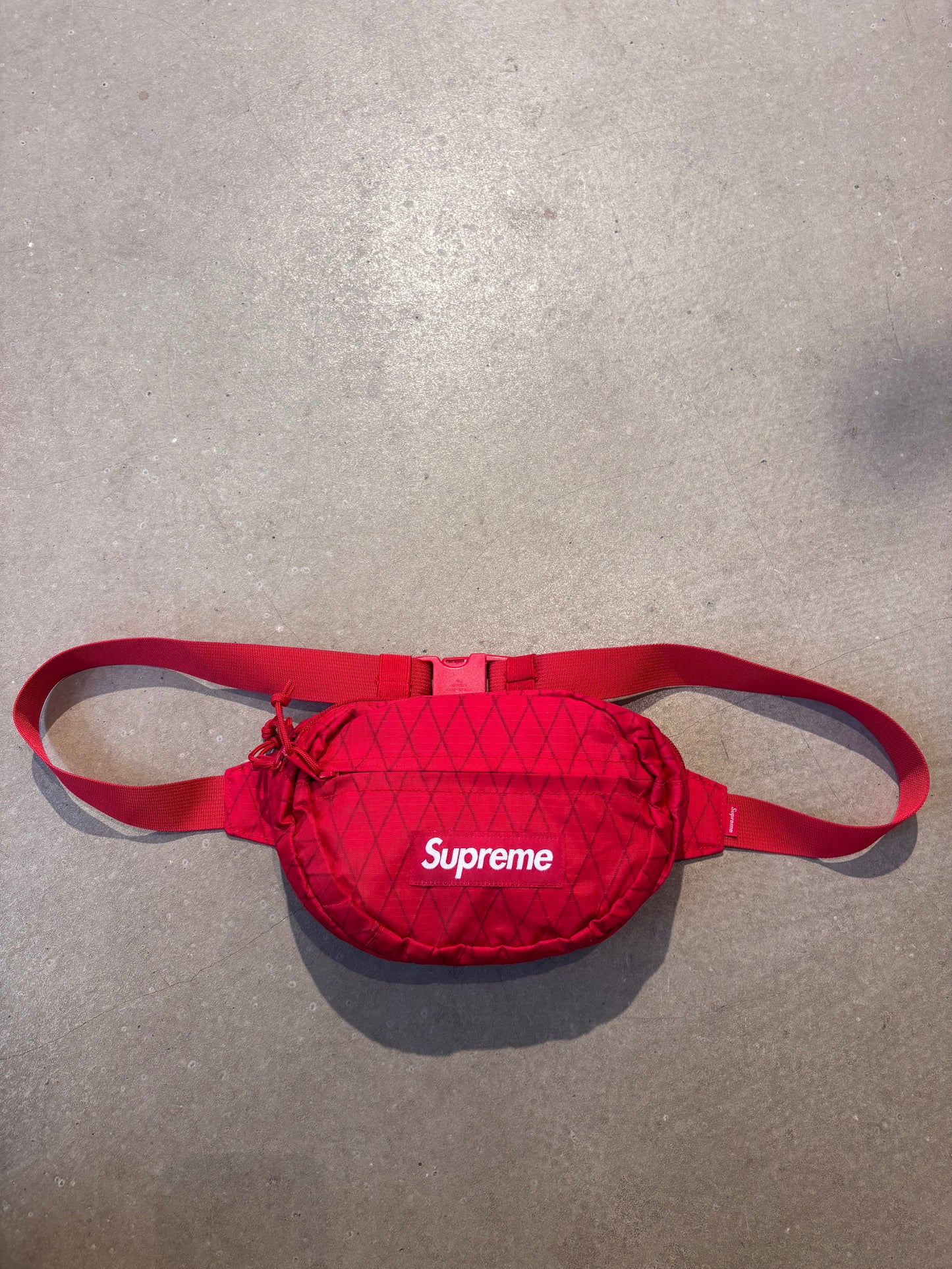 Supreme Waistbag Red FW18