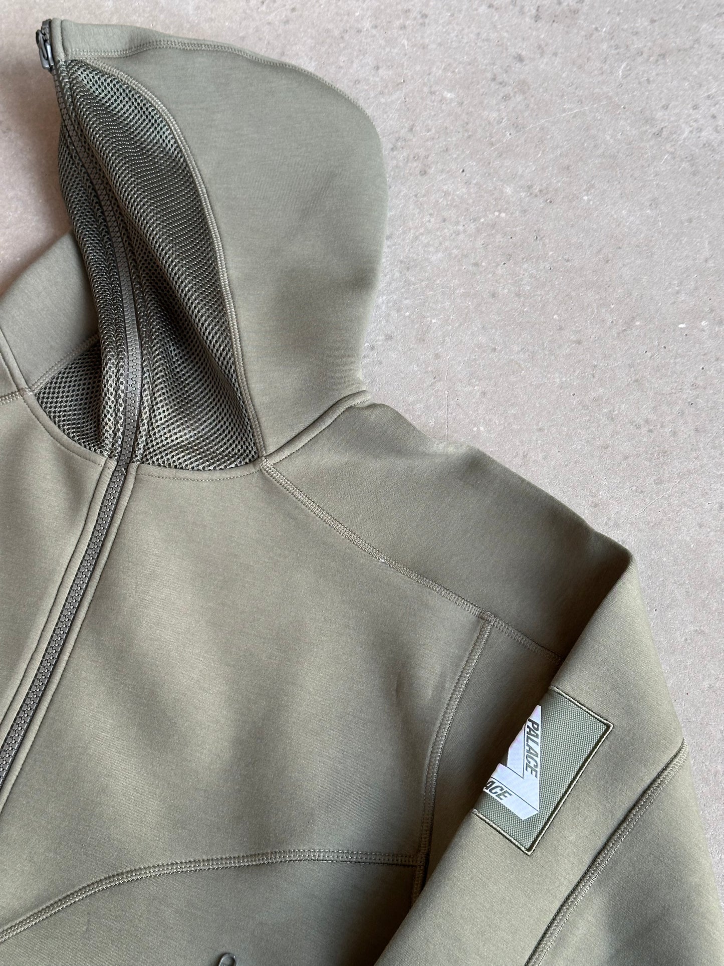 Palace P-Tech Mesh Hood The Deep Green