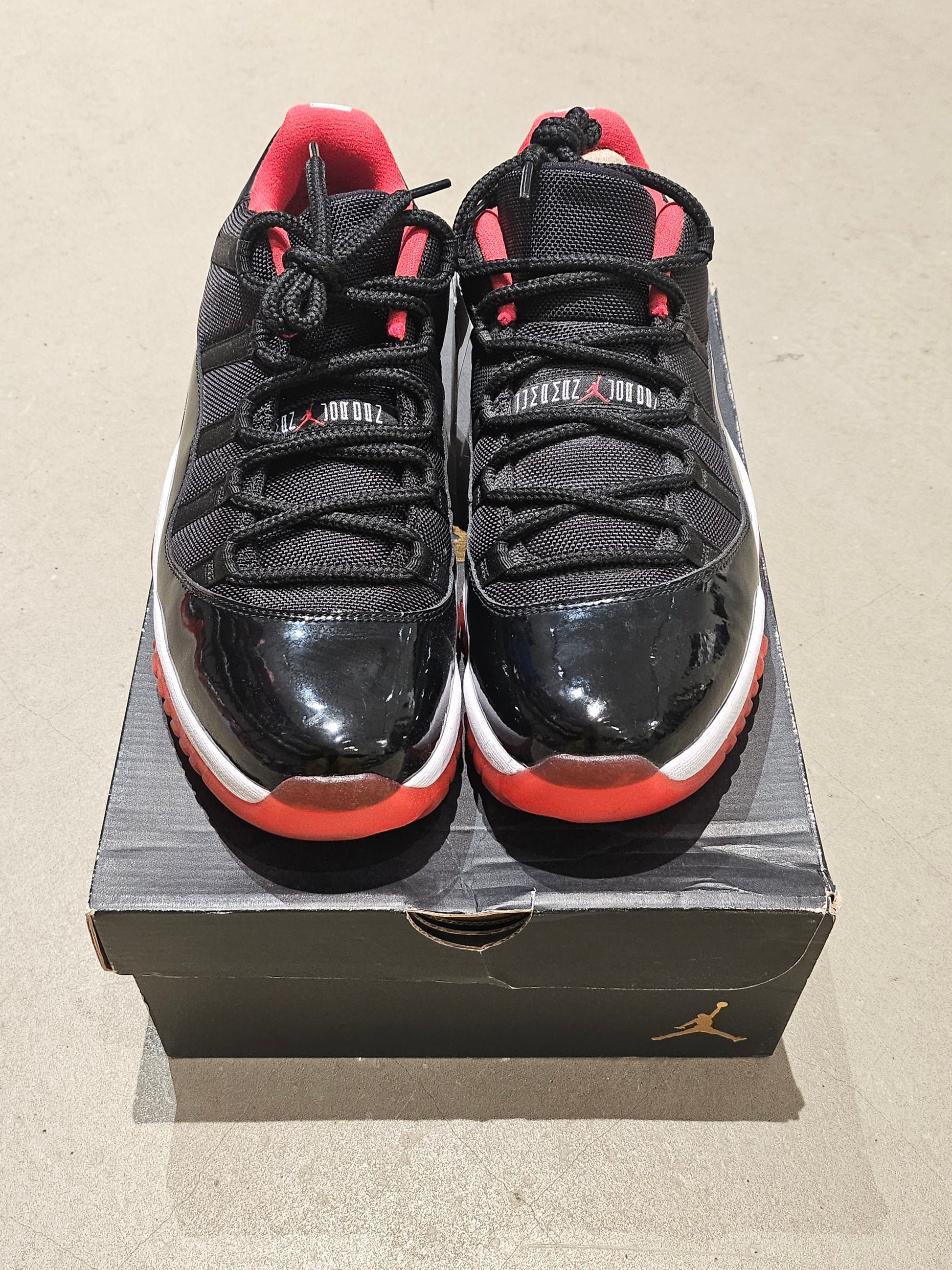 Jordan 11 Retro Low Bred EU 45 45 - Main Image
