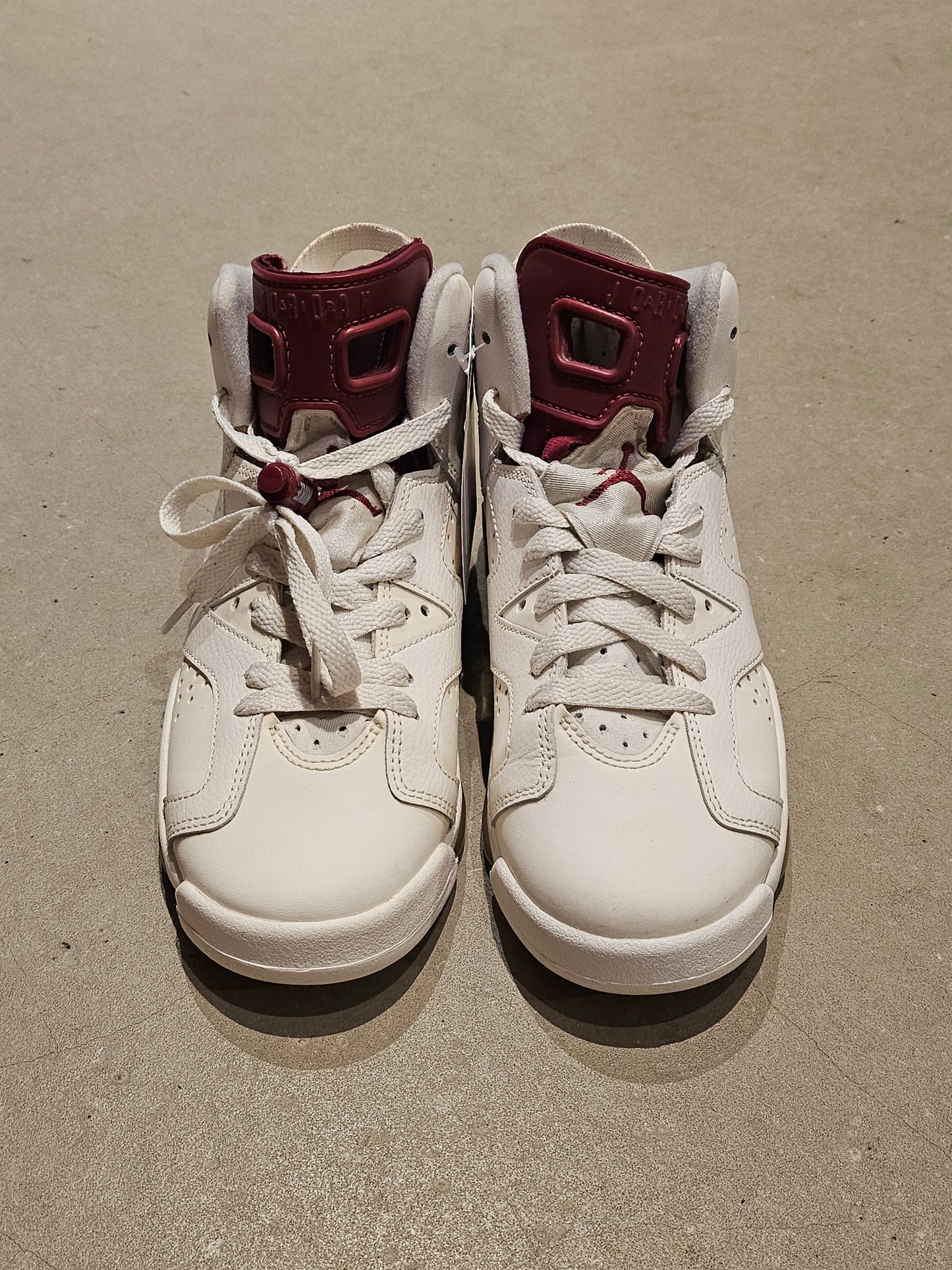 Jordan 6 Retro Maroon GS 38