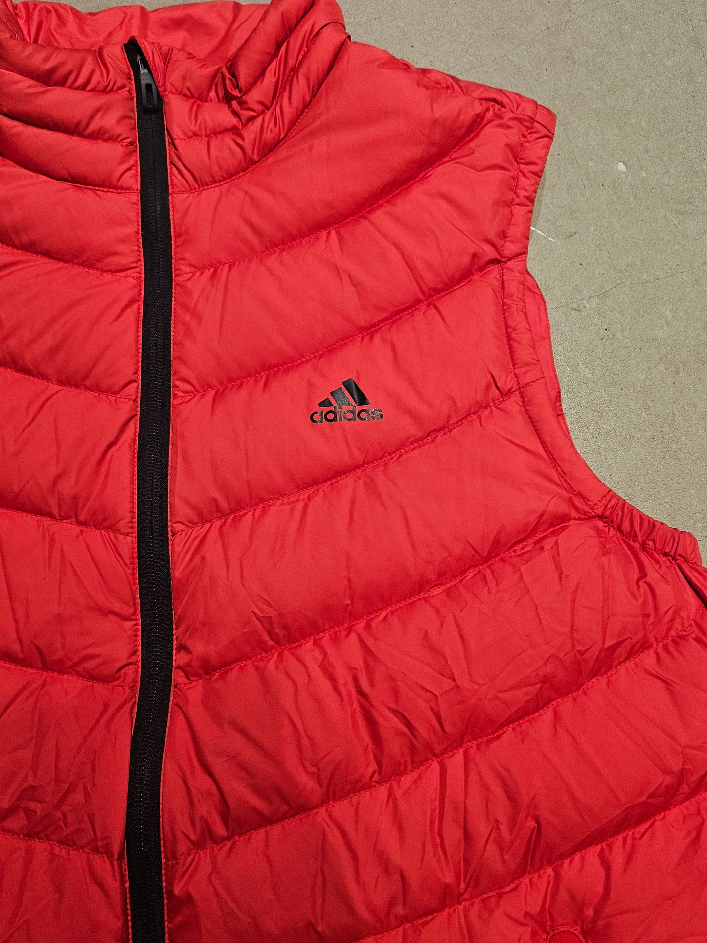 Adidas Vest Red Sample M