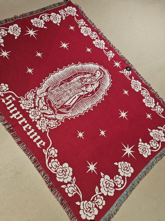 Supreme Tapestry Maria Red