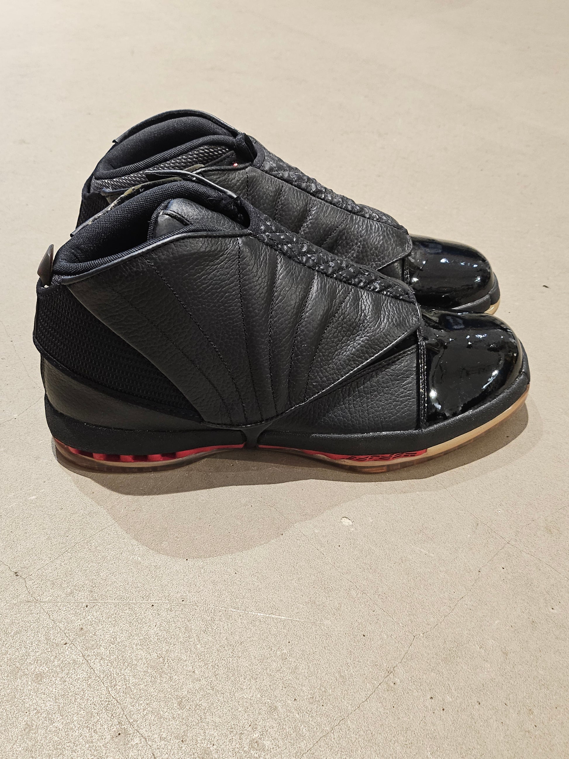 Jordan 16 Retro Bred CDP (2008) – Mokum Vintage - Main Image