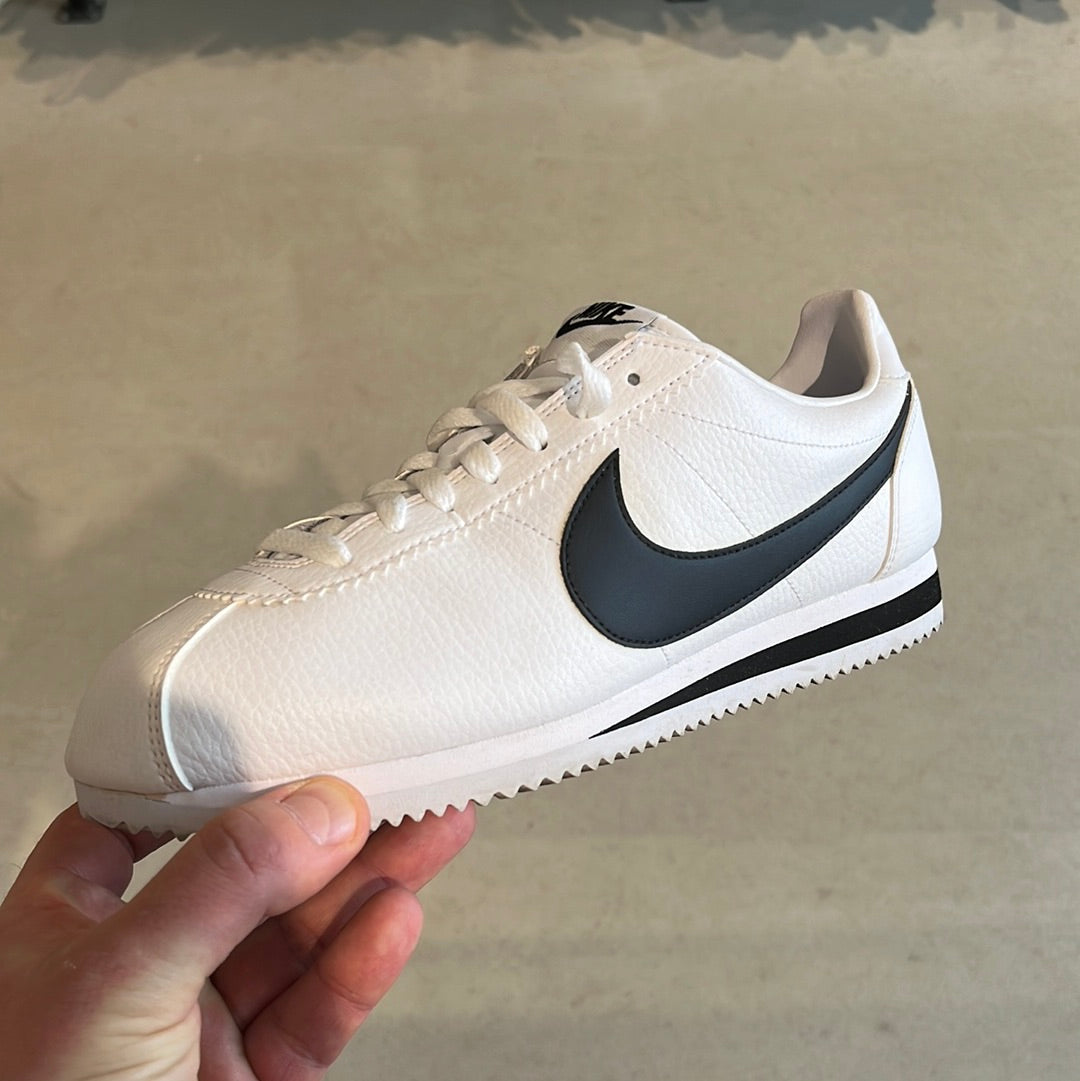 Nike Classic Cortez Leather White Black 42