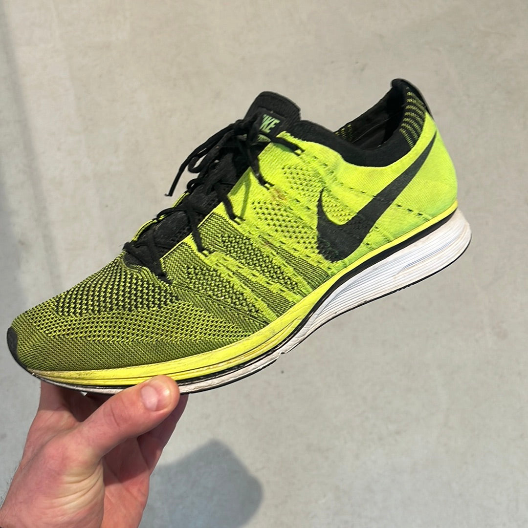 Nike Flynit Trainer Volt 47,5